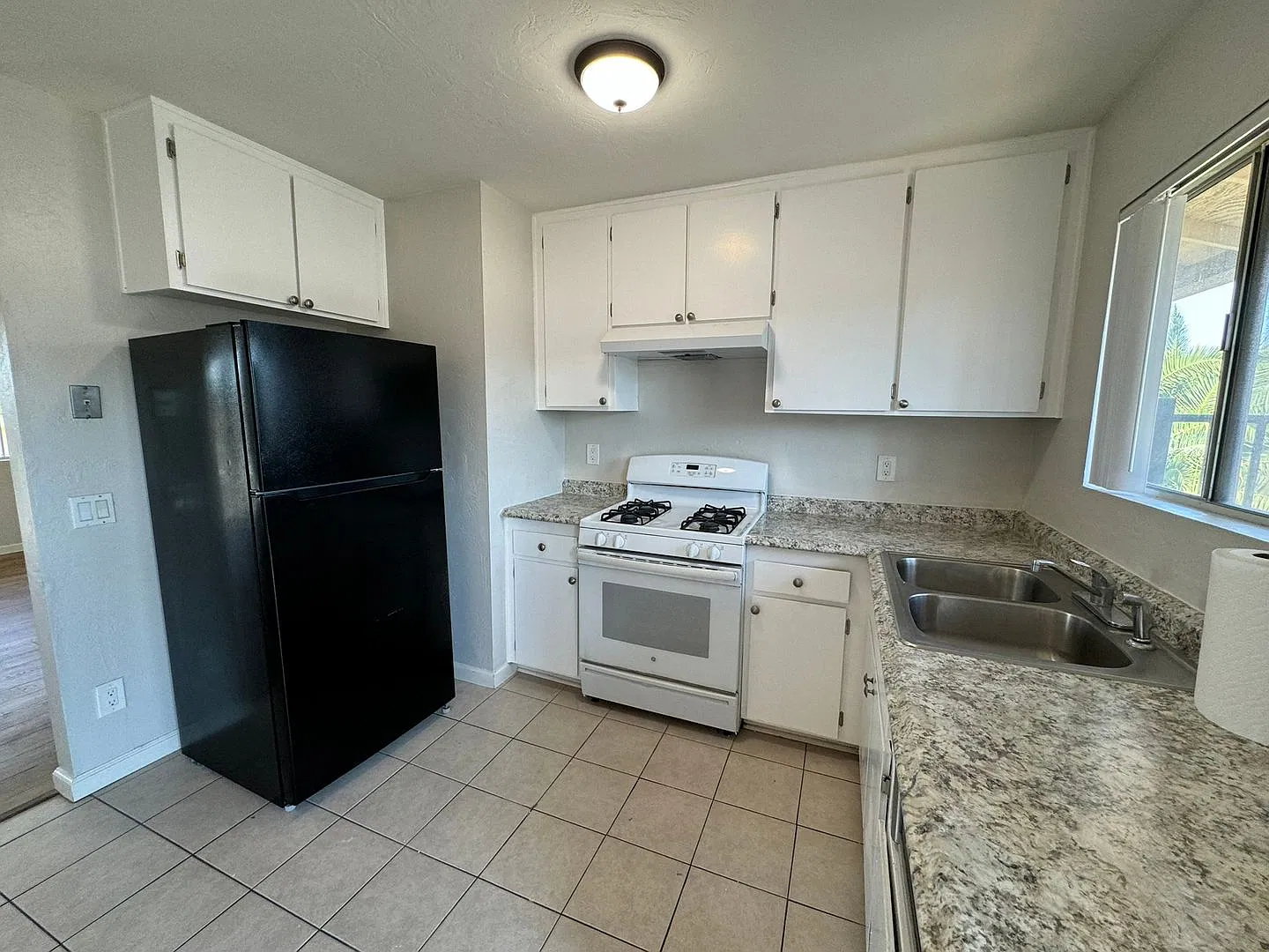 817 Franklin Avenue — Photo 4
