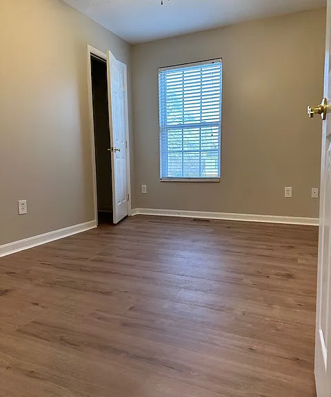 4863 Bell Ave — Photo 17
