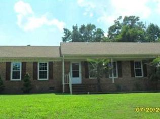 801 Tiverton Pl, Chesapeake, VA 23320