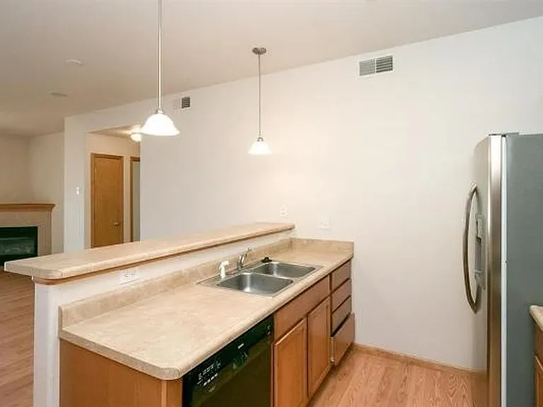 280 Sadler Ln #204 — Photo 3