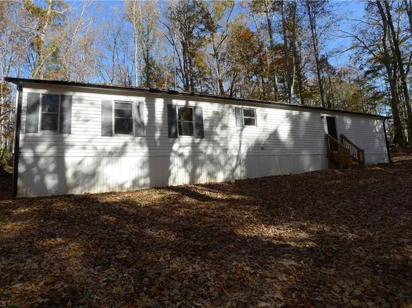 166 La Quinta Dr, Advance, NC 27006