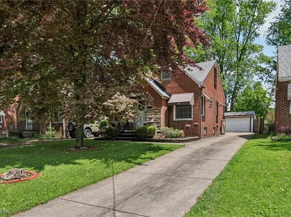 5467 Burns Rd, North Olmsted, OH 44070