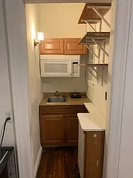 Rented by Jonathan Wachtel, LREB