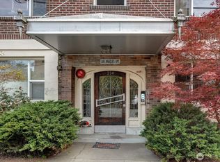 214 Summit Avenue E #402, Seattle, WA