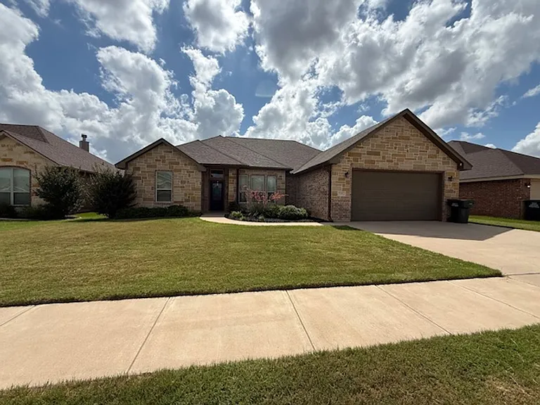 7217 Nocona Dr — Photo 1