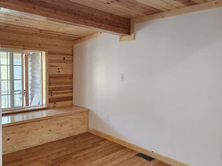 210 E Mountain Ave — Photo 15