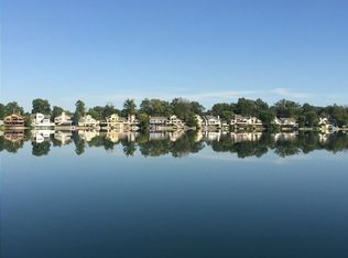 8206 Dean Rd, Indianapolis, IN 46240