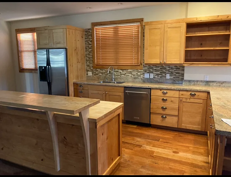 351 Cranbrook Rd — Photo 6