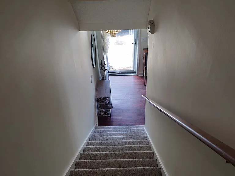 Monticello Dr — Photo 10