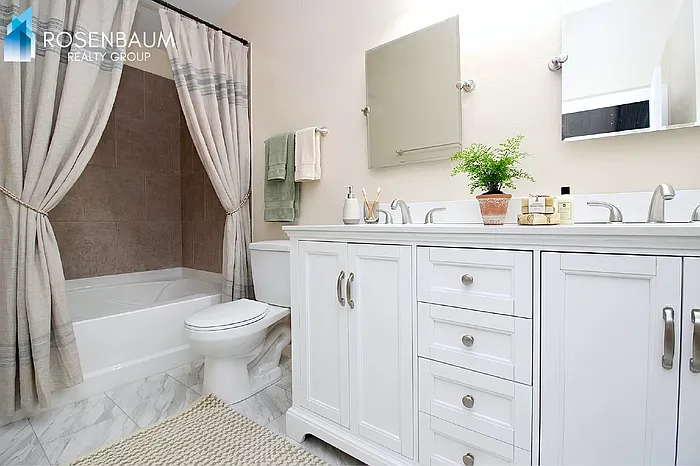 9321 W Hillcrest Pl — Photo 8
