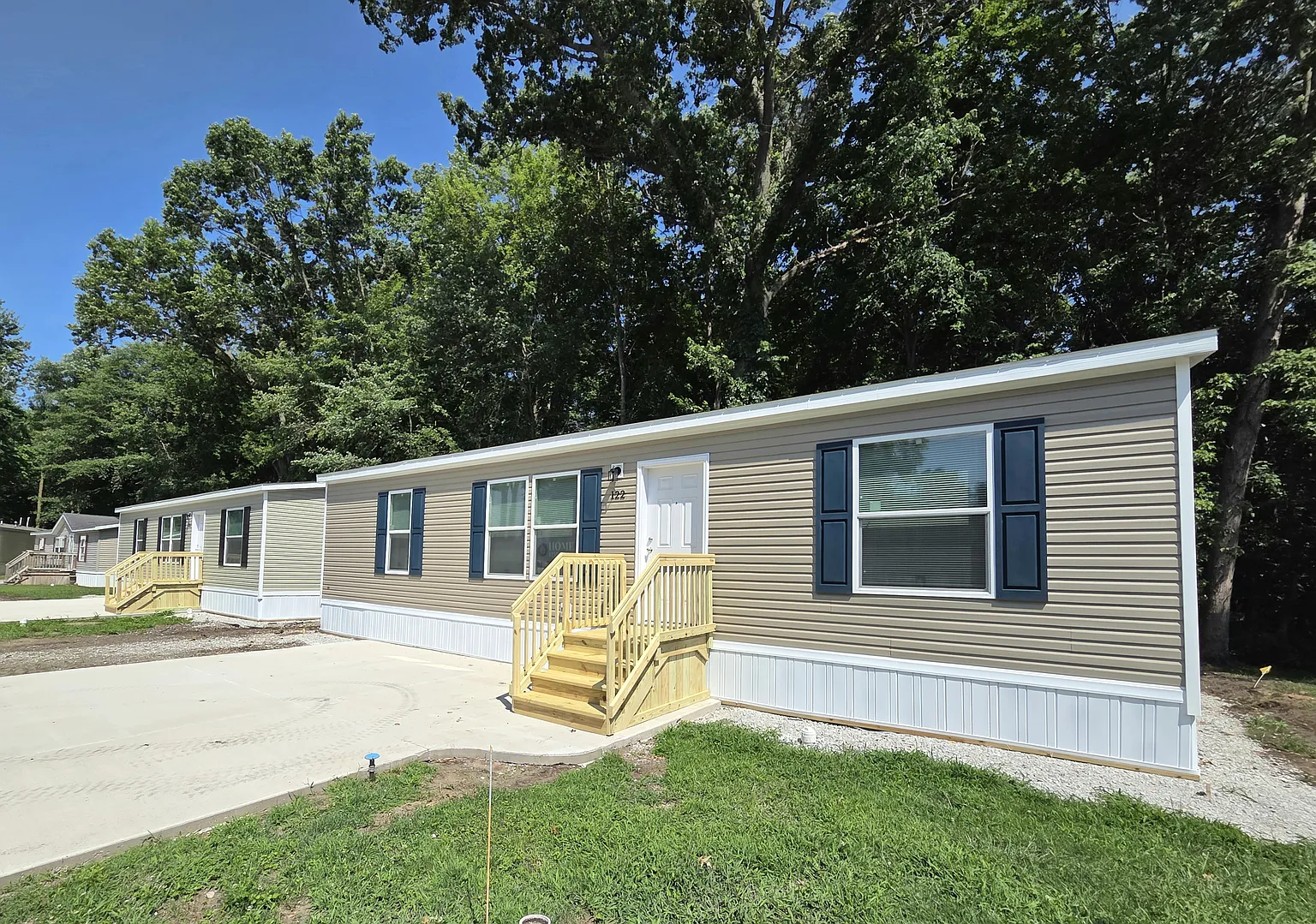 122 Dunewood Dr photo 1