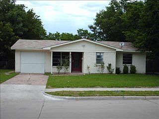 1st image of 717 Hardy Dr