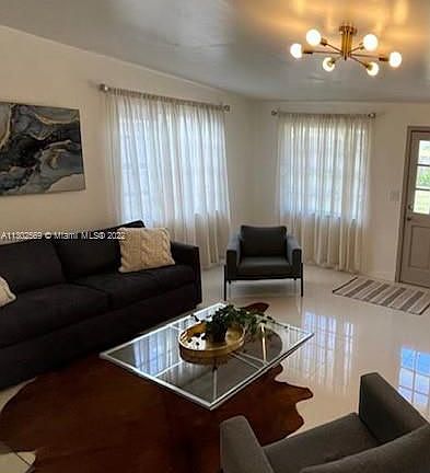 2nd image of 417 SW 22nd St #2