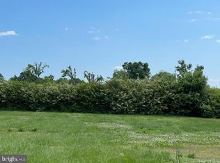 Dominoe Rd, Annapolis, MD 21401