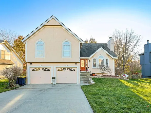 8935 NE 109th St, Kansas City, MO 64157