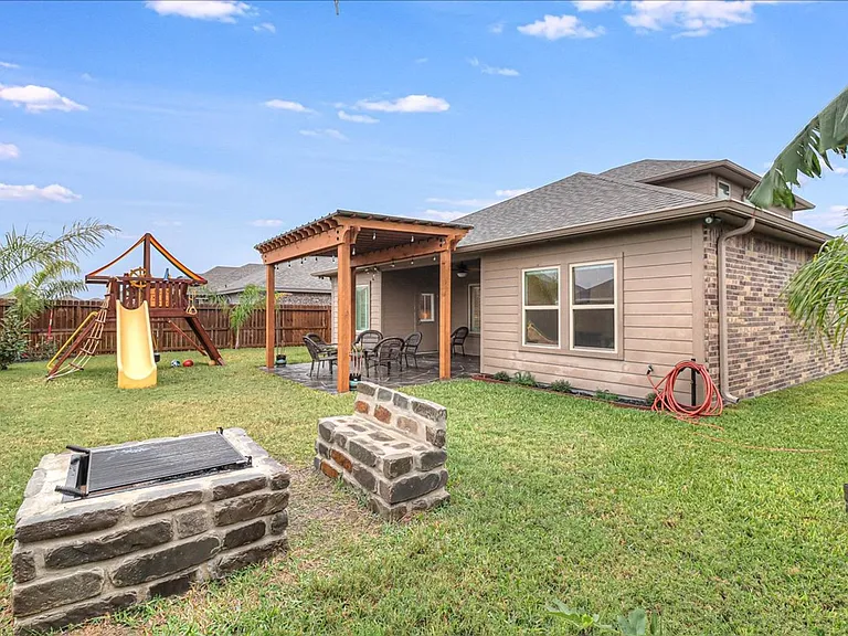 7938 Fort Griffen Dr — Photo 10