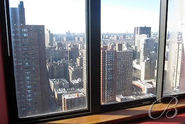 Rented by Bellmarc Realty | media 30