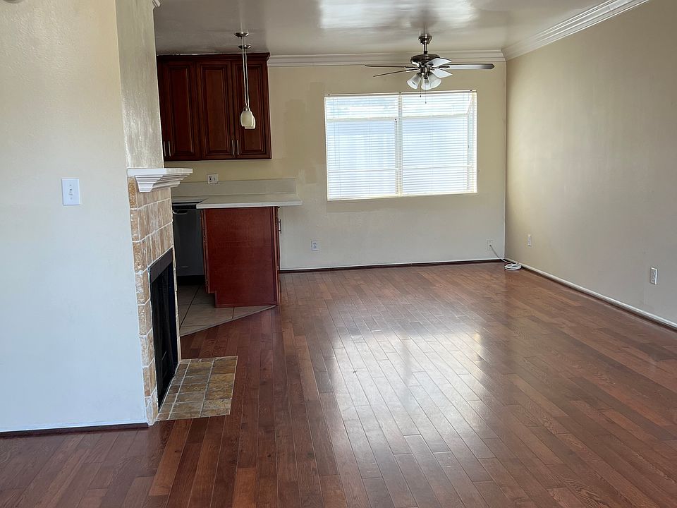 1st image of 1101 Laveta Ter APT 4
