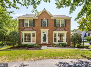 403 Winter Walk Dr, Gaithersburg, MD 20878