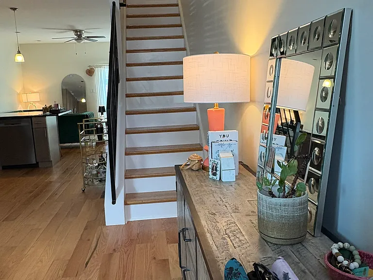 2516 Grays Ferry Ave — Photo 14