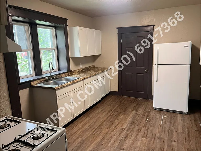 1230 Park Ave #101 — Photo 3