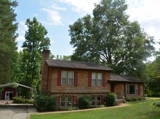 114 Thomas Cir, Farmville, VA 23901