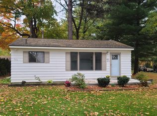 4345 Skusa Dr, Brighton, MI 48116