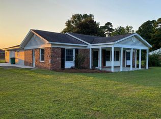 812 S Farr Ave, Andrews, SC 29510