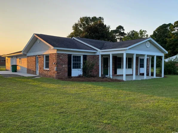812 South Farr Ave., Andrews, SC 29510