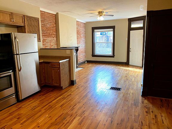 3rd image of 3429 Juniata St #A