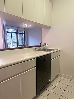 5th image of 188 E 64th St APT 1203