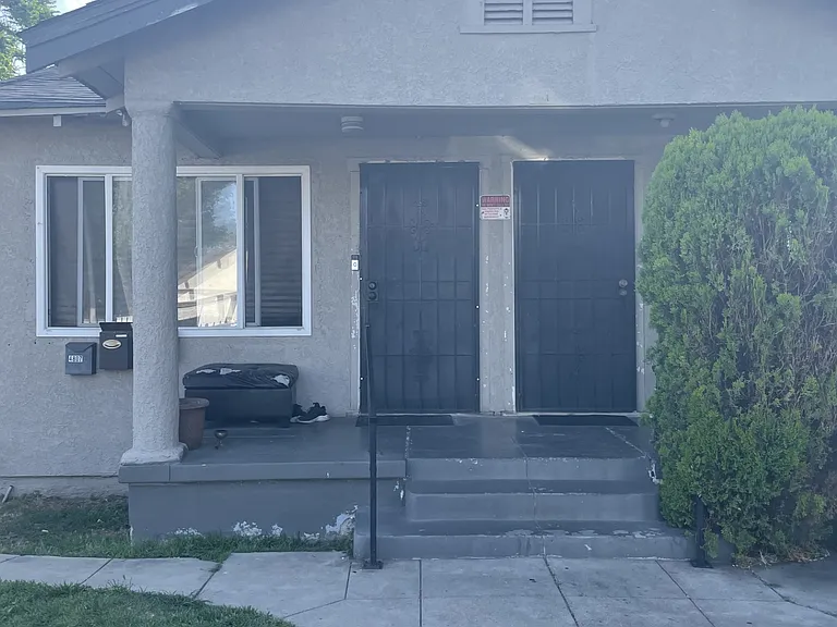 4807 1/2 McKinley Ave — Photo 1