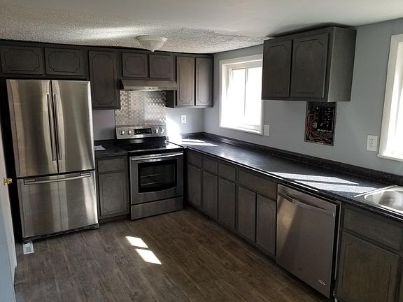 5th image of 1325 Montgomery Ave