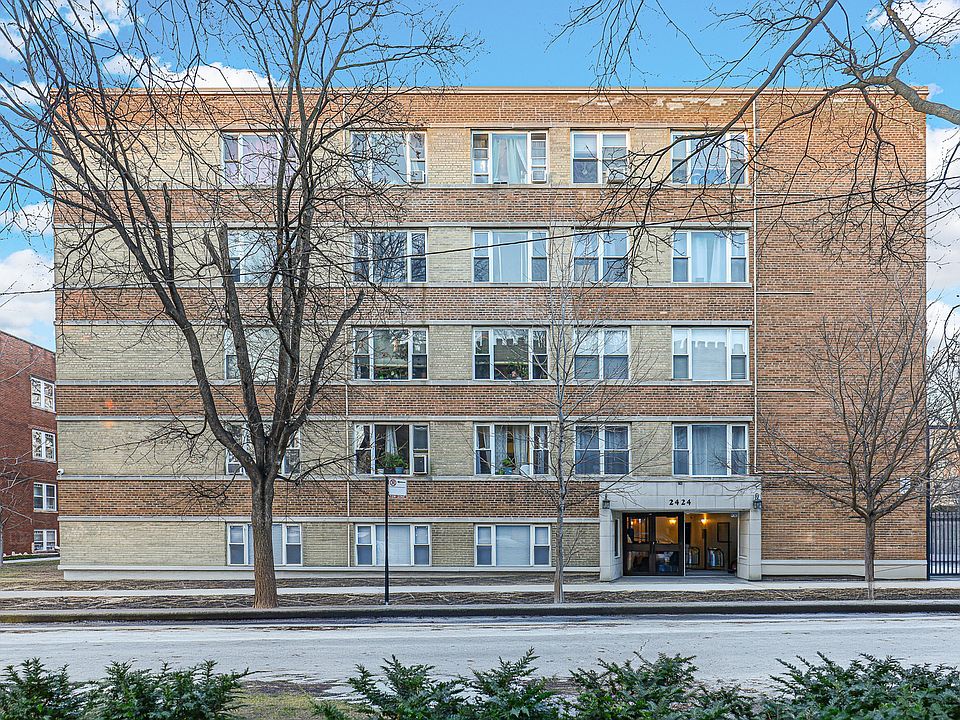 1st image of 2424 W Estes Ave APT 4I