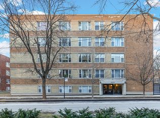 2424 W Estes Ave APT 4I, Chicago, IL 60645