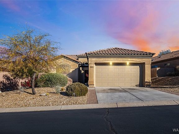 3rd image of 2821 Esmerelda Drive