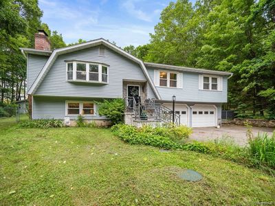 1996 Straits Turnpike, Middlebury, CT, 06762