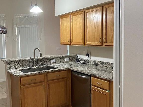 2nd image of 11204 Clear Oak Cir