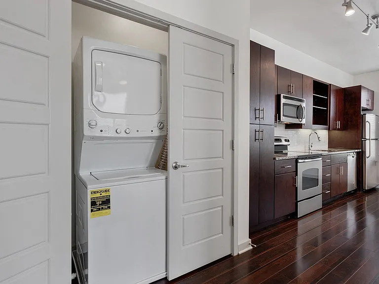 12 South — Photo 17