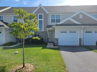 30 Howard Dr, Willow Street, PA 17584