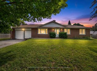 1209 Saint Vincent St N, Springwater, ON L9X 0R2
