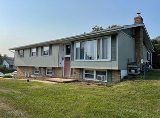 574 N Park Ln, Duncansville, PA 16635