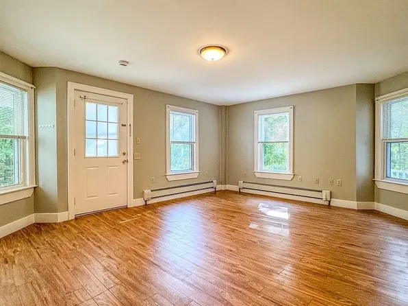 67 Country Club Rd #A, Greenfield, MA 01301