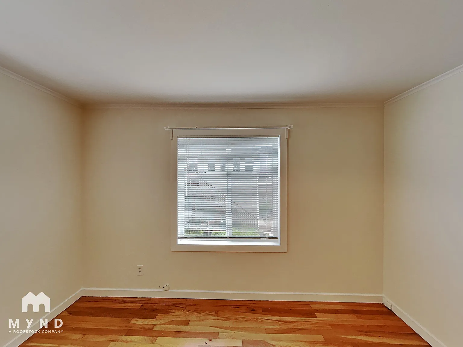 2 bed, 1.0 bath, 700 sqft, $3,005 — Photo 2