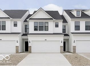 3242 Arabian Ln, Zionsville, IN 46077