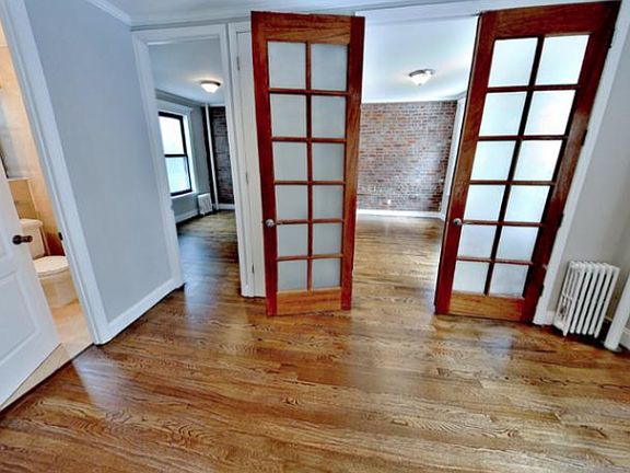 2nd image of 322 E 18th St #3D