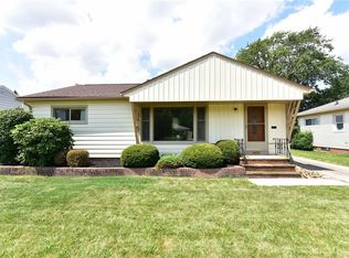 6850 Maplewood Rd, Parma Heights, OH 44130