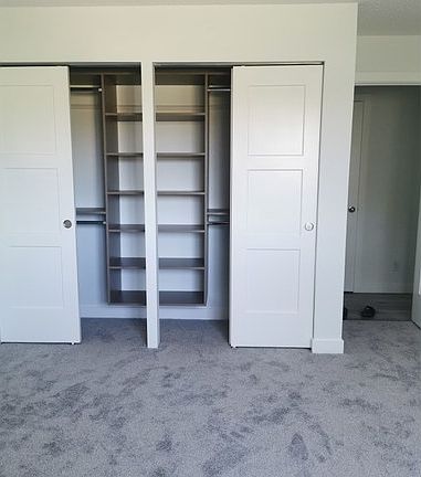 4th image of 9802 99th St