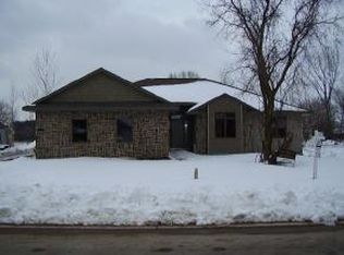 4315 Skyway Ln, Appleton, WI 54913