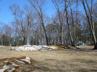 61 Mill St, Sherborn, MA 01770